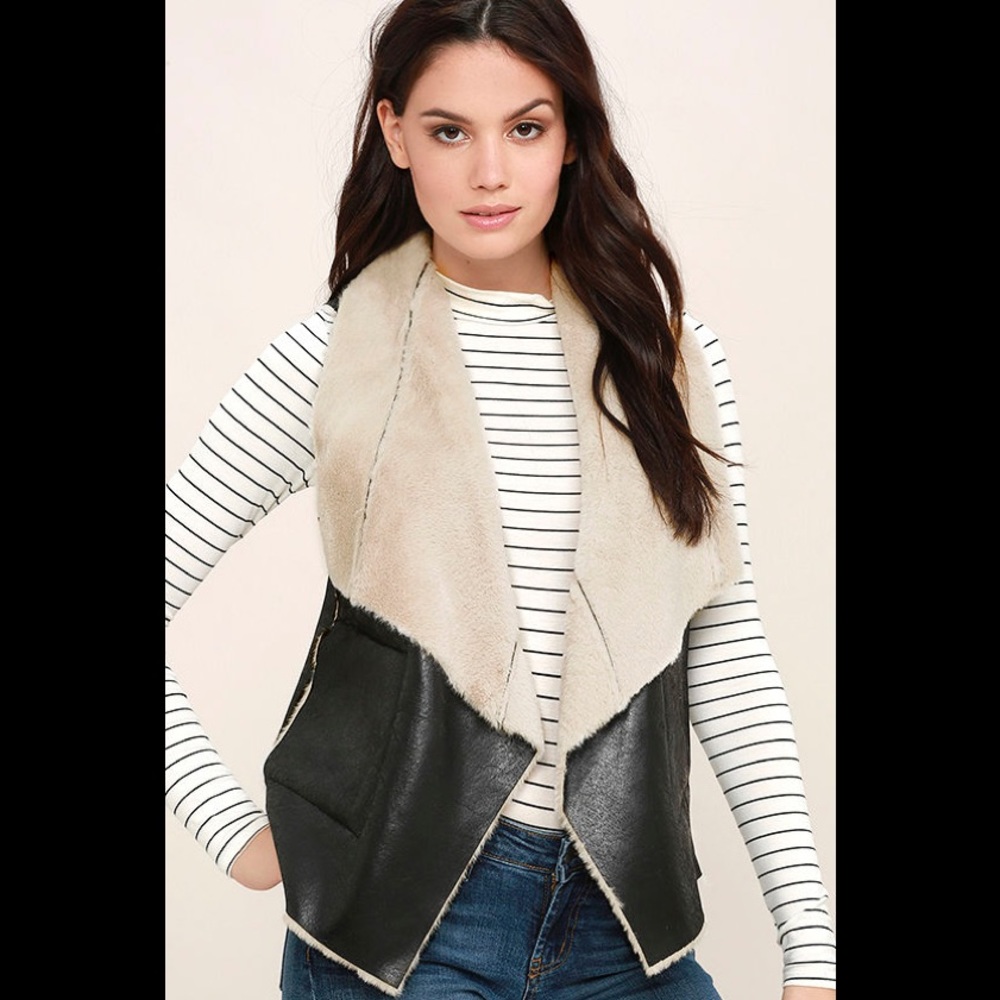 Suede vest with fur lining